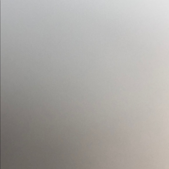 Poshmark profile picture for @comments